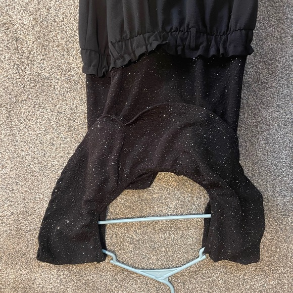 Very nice evening dress size is XL like new condition - Picture 2 of 4